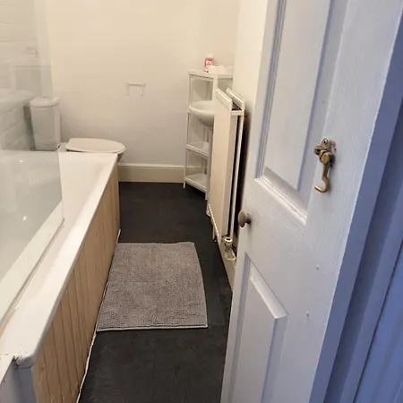 5 Brunswick St - Bedroom 03 Downstairs Pensionat *