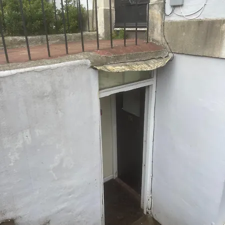 Гостевой дом 5 Brunswick St - Bedroom 03 Downstairs *