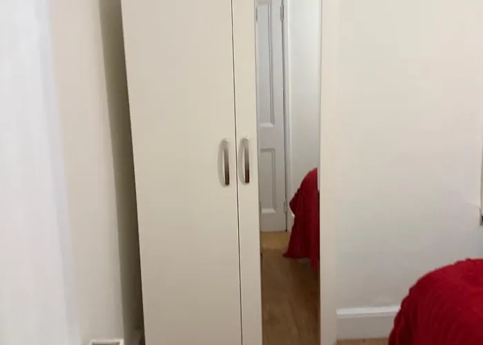 Pensjonat 5 Brunswick St - Bedroom 03 Downstairs Bristol