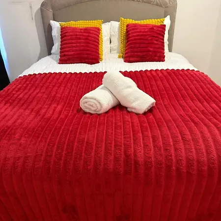 5 Brunswick St - Bedroom 03 Downstairs