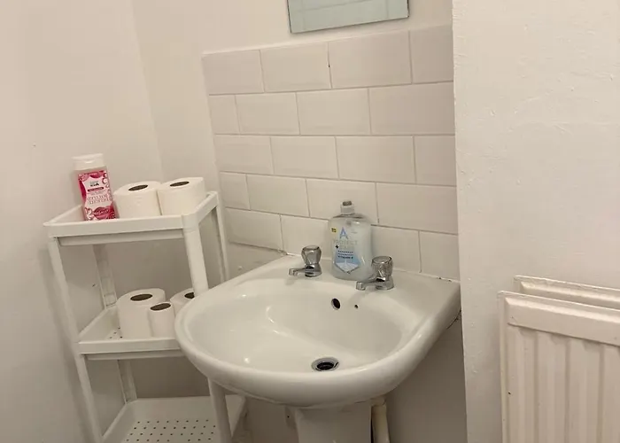 Penzion 5 Brunswick St - Bedroom 03 Downstairs *