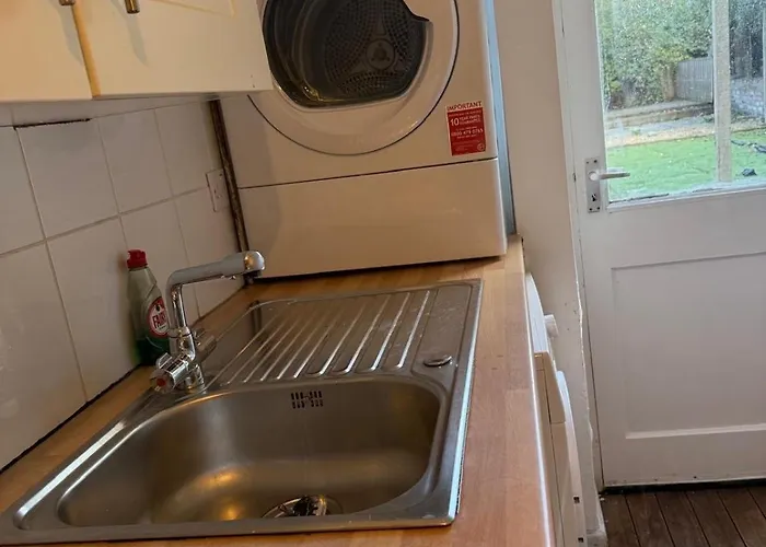 5 Brunswick St - Bedroom 03 Downstairs Penzion